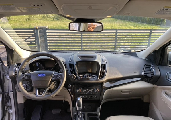 Ford Escape cena 73900 przebieg: 51000, rok produkcji 2018 z Kościerzyna małe 191